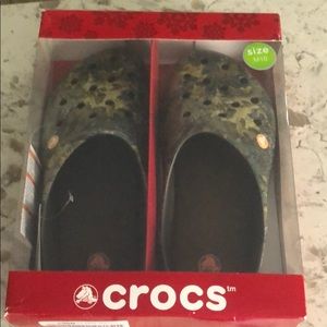 RealTree Crocs slippers